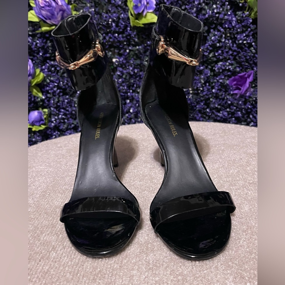 Preowned obsession rules ankle heel Sz 10